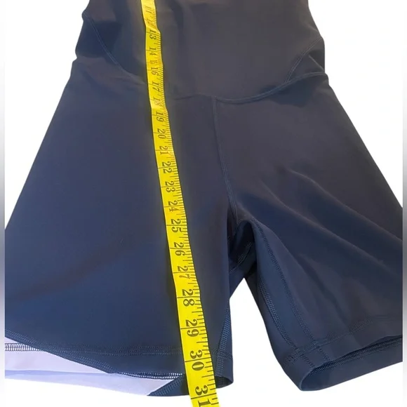 Lululemon Align, Body Suit 6” Shorts length, size 8, NWT - Picture 4 of 8